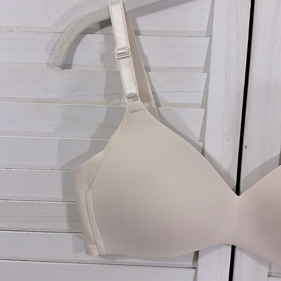 Warner's Bra 36C  Blissful Benefits Wireless Taupe 01056 ** - Picture 5 of 12